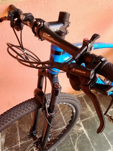 Bike zera lótus Fox 3100 reais