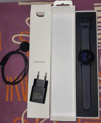 Samsung Galaxy Watch 5 BT 40mm Completo | Caixa e Acessórios Originais