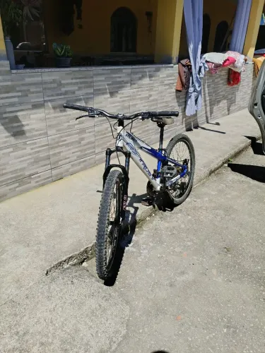 Bicicleta Trust valiant aro 26 funcionando tudo perfeitamente.