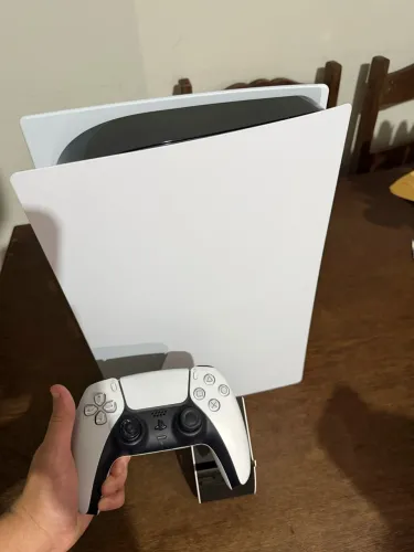 PLAYSTATION 5 MÍDIA FÍSICA COM MANETE