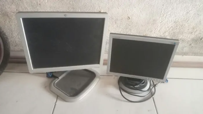 2 monitores a venda
