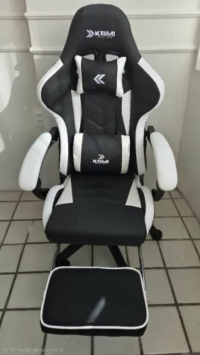 Cadeira Gamer ergométrica com apoio de cabeça e almofada lombar