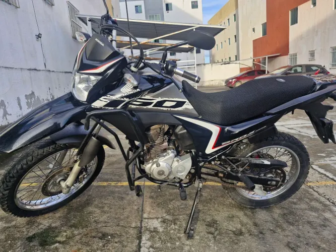 Bros  160 super nova moto zero * meu zap  valor negociável.  