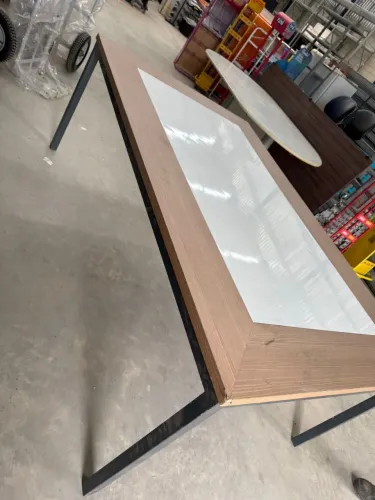 Mesa para sala de reunião 