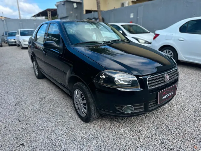 Fiat Siena Attractive 1.0 Fire Flex 8V 4P 2011