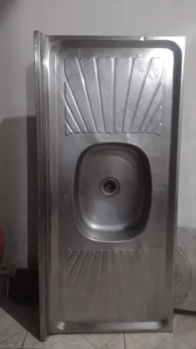 Pia de Inox, Sanitário e Cuba