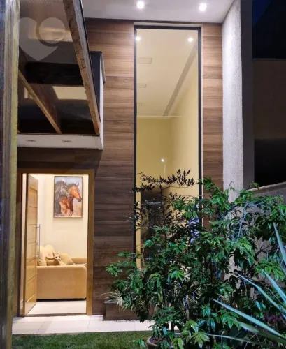 Excelente casa de três quartoss em Itaipuaçu com placas de energia sola!