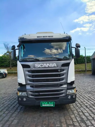 Scania R 450 A6x2.