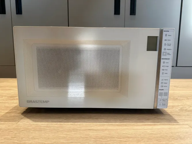 Micro-ondas Brastemp 32 Litros (BMS45C) - 127V