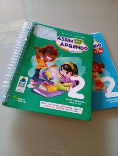 Livros usados escola particular editora Brasil