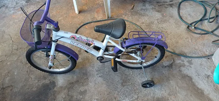BICICLETA INFANTIL SEMI NOVA
