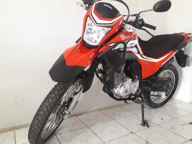Vende-se Moto Bros 2021 pura. Extra moto de Particular.
