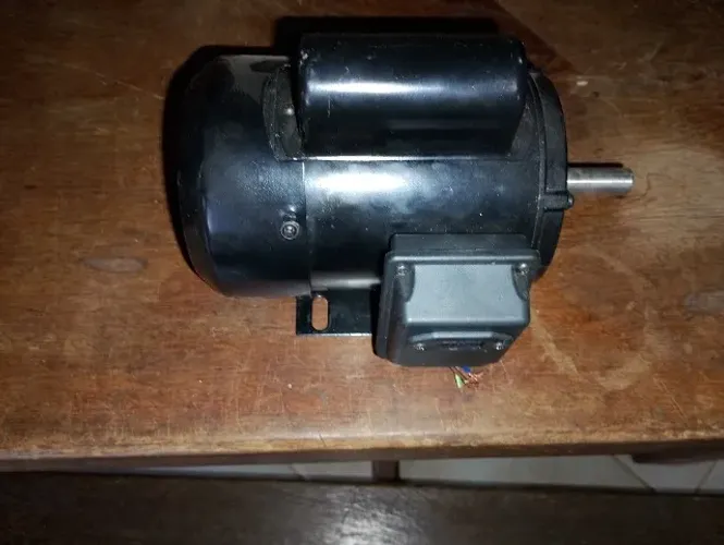 Motor monofásico de 3/4 cv 220v semi novo