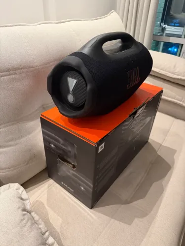 BOMBOX 4 PRETA