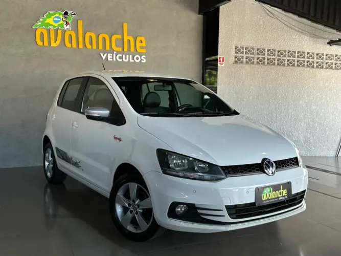 Volkswagen Fox Rock IN RIO 1.6 MI Total Flex 8V 5P 2016