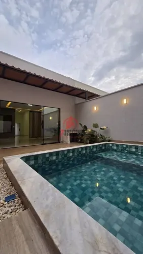 CASA DE FRENTE UMA PRAÇA NO RESIDENCIAL ITÁLIA GOIÂNIA/GO