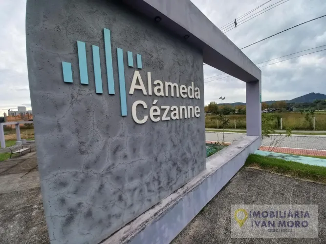 Lote / Terreno em Canasvieiras - Florianópolis