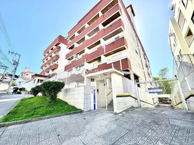 Imóvel para aluguel tem 34 metros quadrados com 1 quarto em Trindade - Florianópolis - SC