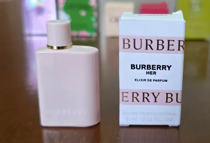 Burberry Her Elixir de Parfum 5ml Novo