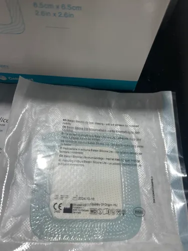 Placa para proteção de lesões de silicone Biatain silicone lite 10x10 cm