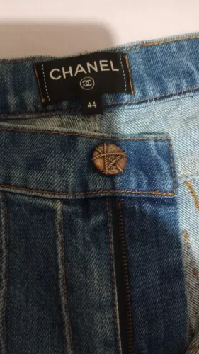 Calça Chanel