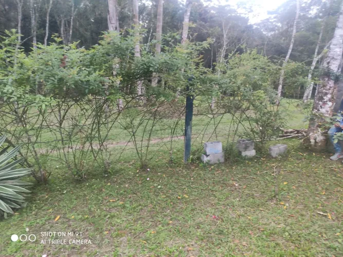 Vendo terreno 6 x 40 (35 mil ) aceito carro colo forma de pagamento .