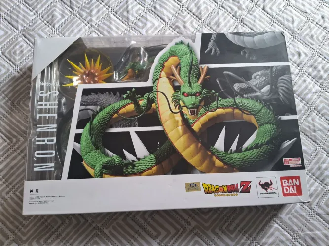 Dragon Ball Z Shenlong SHF Figuarts