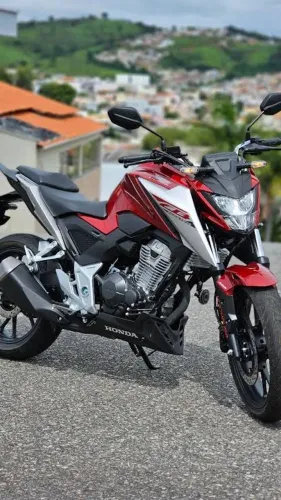 REPASSO Cb 300f aceito moto no repasse