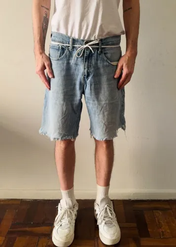 Bermuda Jeans Levi's Original - Lavagem Clara | Tamanho 40