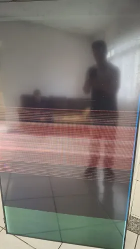Tv samsung au8000 65 polegadas (tem que trocar a tela)