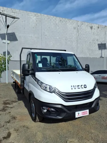 Iveco Daily Chassi DAILY CHASSI 35-160 Curto 3.0 (Diesel) 2022/2023 Vamos Seminovos Campin