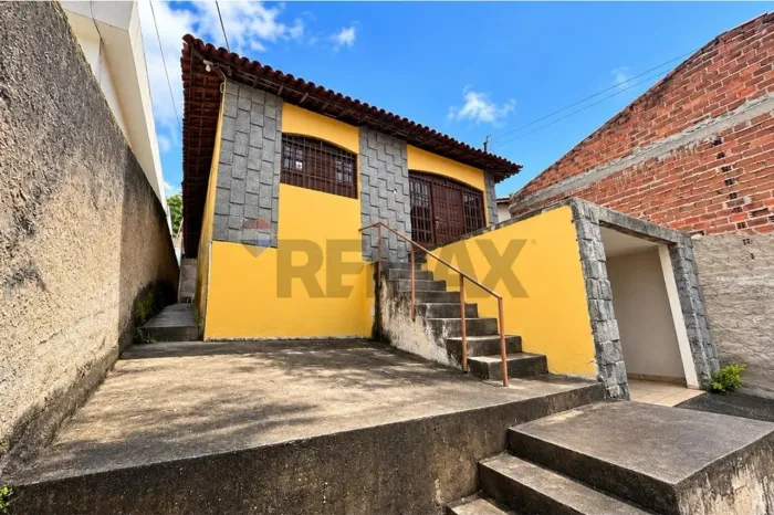 "Casa em Garanhuns: Aconchego com Preço Reduzido"
