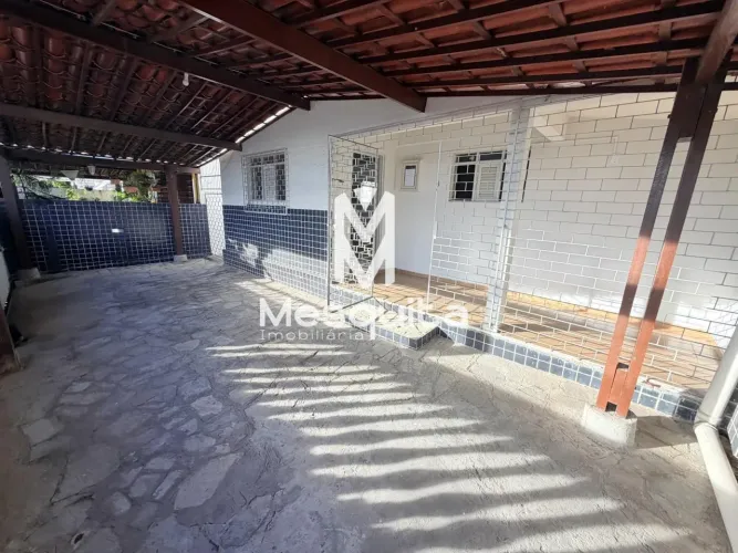 Casa com 02 quartos à venda no Brisamar João Agripino.