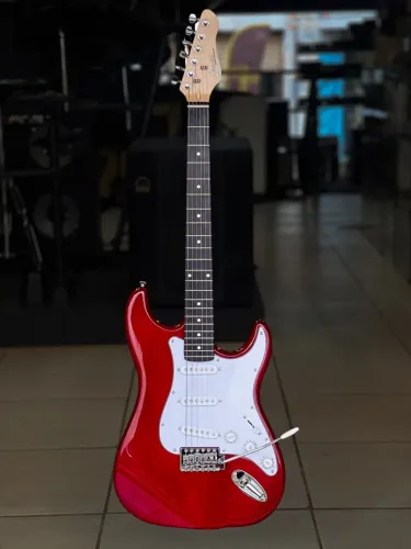 Guitarra Stratocaster Giannini G-101
