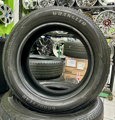 Kit 04 Pneus 225/55/18 Goodyear Wrangler , Semi Novo