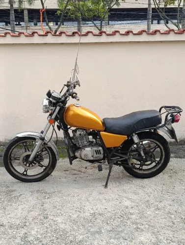 Intruder 125