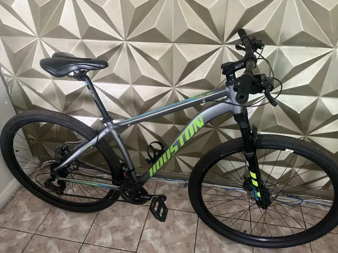 VENDE-SE Bicicleta Houston Aro 29, performance Shimano 21!!!