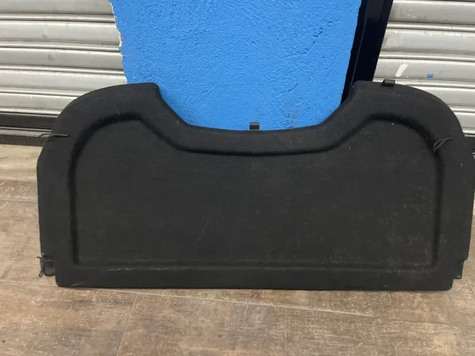 Tampão porta malas kwid