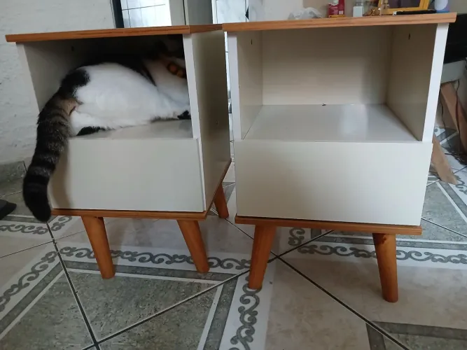 Mesa de cabeceira