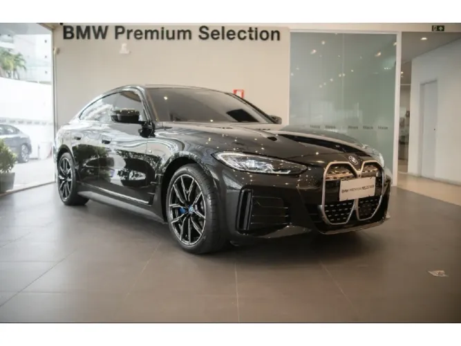 BMW i4 E-drive 40 (elétrico) 2024