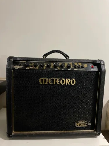 Amplificador Meteoro Nitrous GS 100