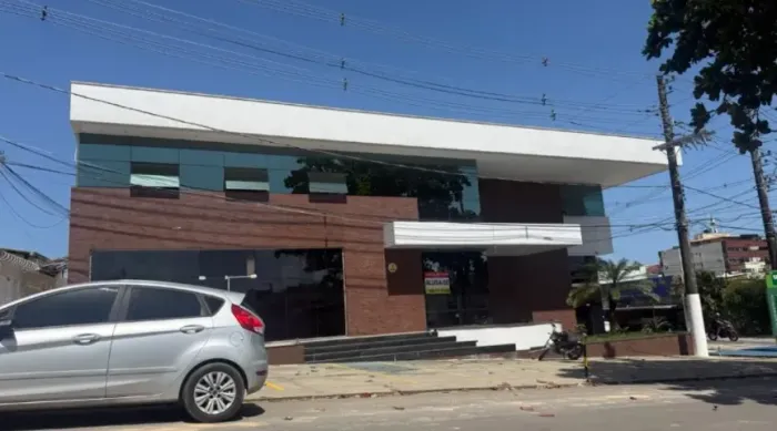 ALUGO PRÉDIO COMERCIAL DE ESQUINA NO VIEIRALVES, RUA RIO MAR
