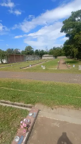 Vendo Cripta perpétua no cemitério Jardim São Vicente em Canoas