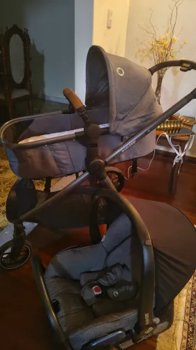 Carrinho de Bebê Anna³ Maxi Cosi Travel System Trio com Bebê Conforto e Base 0 a 22kg