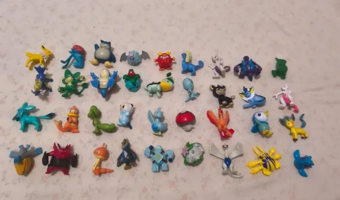 lote pokemon miniatura bootleg - 36 peças