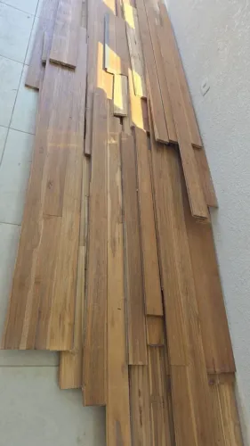 35m2 de Piso de Madeira Maciça