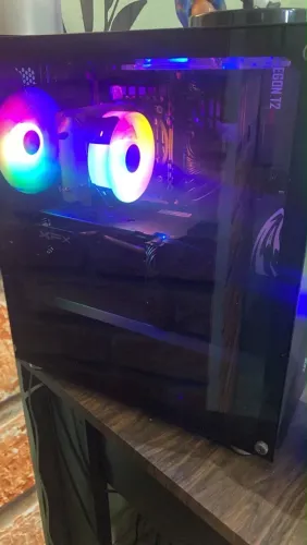PC Gamer Intel Xeon E5-2670 v3 RX 570 8GB 16GB RAM Gabinete EGON T2