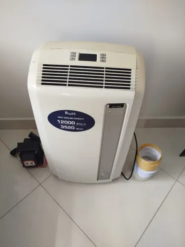 Ar condicionado portátil DeLonghi Pinguino PAC AN120 12000 BTUs