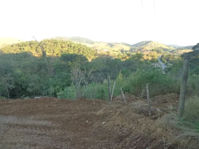 TERRENO PINHEIRAL - ÁREA RURAL