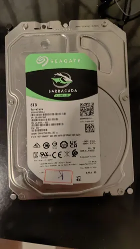 HD interno de 8TB - Seagate BarraCuda 3.5 hdd